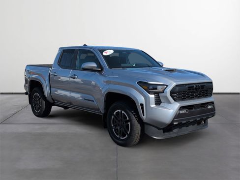 Used 2026 Toyota Tacoma TRD Sport image 7