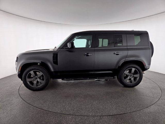 Used 2026 Land Rover Defender 110 V8 AWD/4WD image 29
