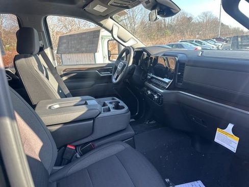 New 2026 GMC Sierra 2500 SLE image 26