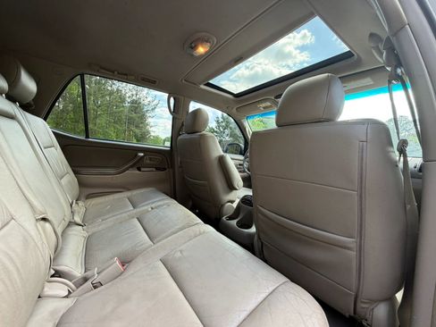 Used 2007 Toyota Sequoia SR5 RWD image 20