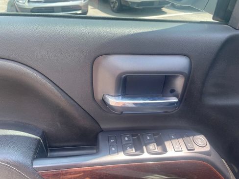 Used 2015 GMC Sierra 1500 SLE w/ SLE Value Package RWD image 11