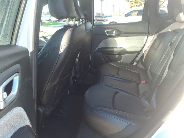 Used 2023 Jeep Compass Latitude AWD/4WD image 13