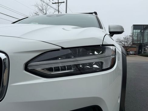 Used 2018 Volvo V90 T5 Cross Country w/ Convenience Package image 15