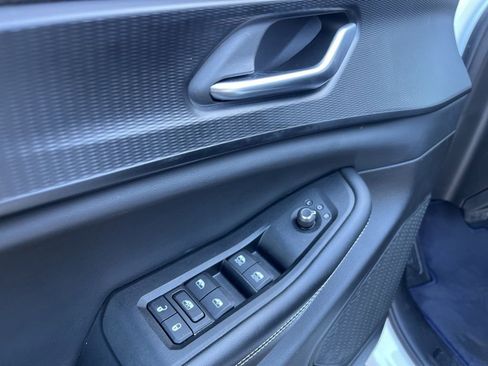 Used 2023 Jeep Grand Cherokee Laredo w/ Luxury Tech Group I AWD/4WD image 24