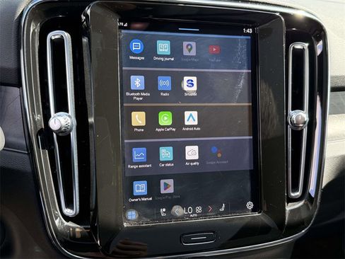 Used 2023 Volvo C40 P8 Recharge Ultimate image 6