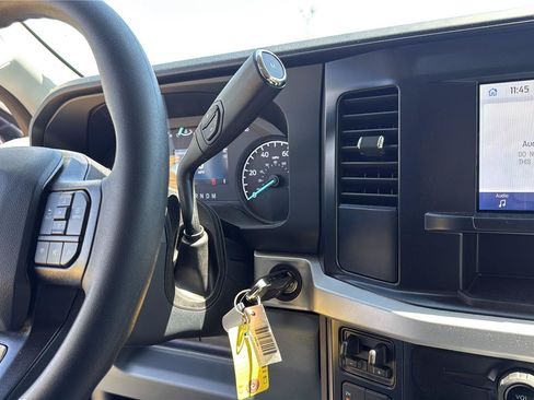New 2026 Ford F550 4x4 Crew Cab image 31