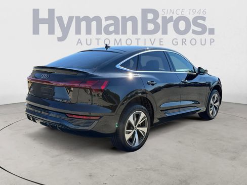 Used 2024 Audi Q8 e-tron Premium Plus w/ Premium Plus Package image 3