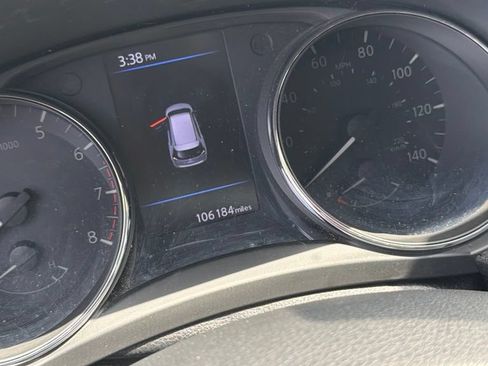 Used 2018 Nissan Rogue SL FWD image 7