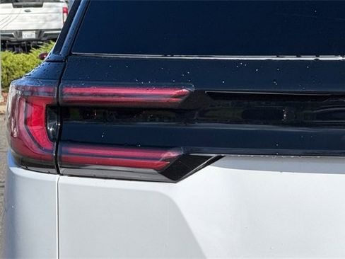 Used 2024 GMC Acadia AT4 w/ Super Cruise Package image 52