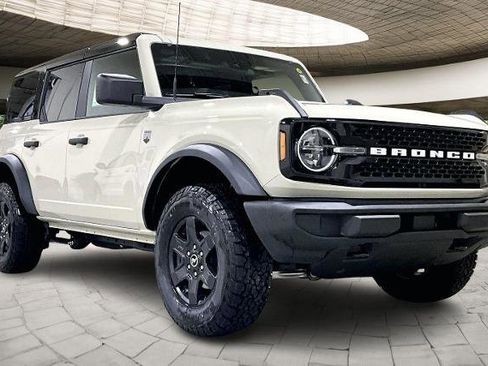 New 2025 Ford Bronco Big Bend image 16