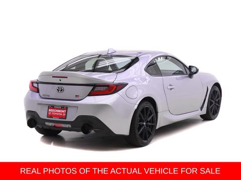 Used 2025 Toyota GR86 Premium w/ ALL Weather Mat Package (TMS) RWD image 2