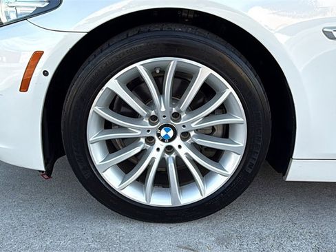 Used 2016 BMW 528i Sedan image 11