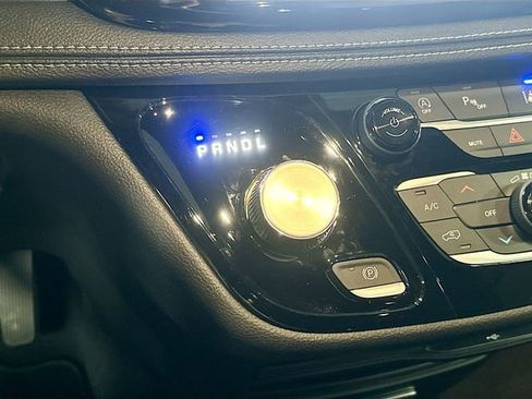 New 2026 Chrysler Pacifica Select image 17