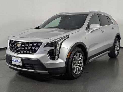 Used 2020 Cadillac XT4 Premium Luxury image 4