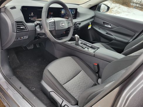 New 2026 Nissan Sentra SV w/ SV Convenience Package FWD image 6