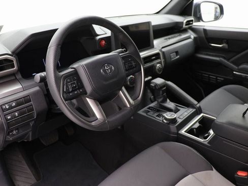 Used 2024 Toyota Tacoma TRD Off-Road image 15