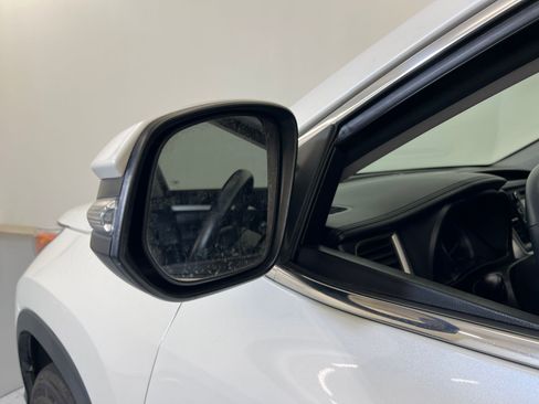 Used 2016 Toyota Highlander XLE image 23