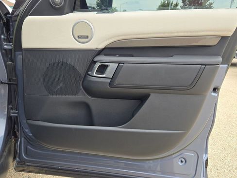 Used 2023 Land Rover Discovery HSE R-Dynamic image 8