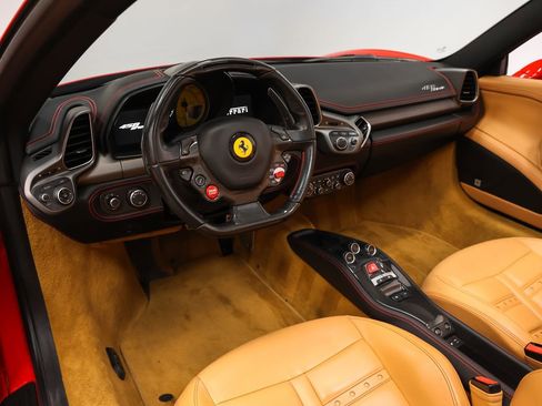Certified 2013 Ferrari 458 Spider RWD image 2