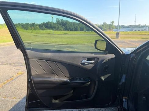 Used 2021 Dodge Charger SXT w/ Blacktop Package RWD image 16