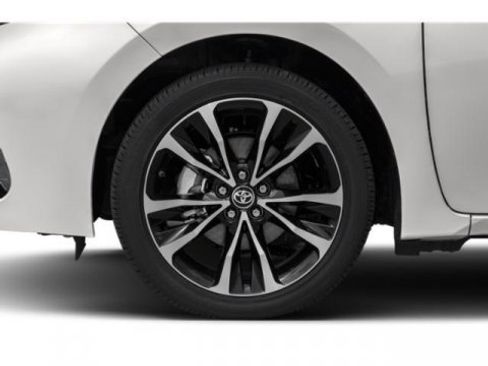 Used 2019 Toyota Corolla LE image 11