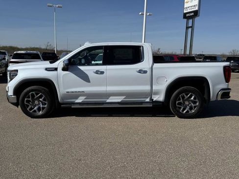 New 2026 GMC Sierra 1500 SLT image 5