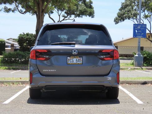Used 2025 Honda Odyssey EX-L image 7