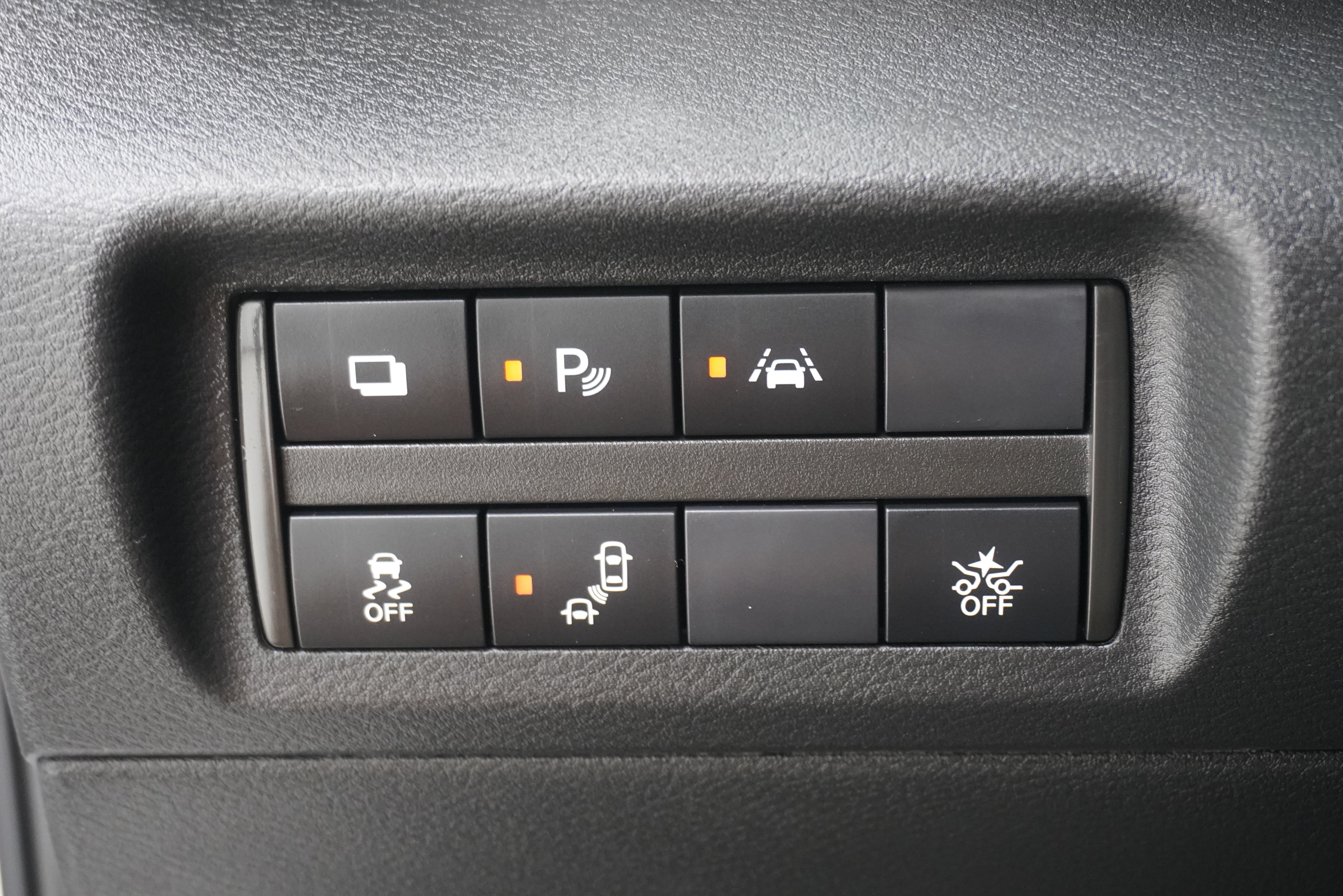 Used 2020 Nissan Kicks S FWD image 20