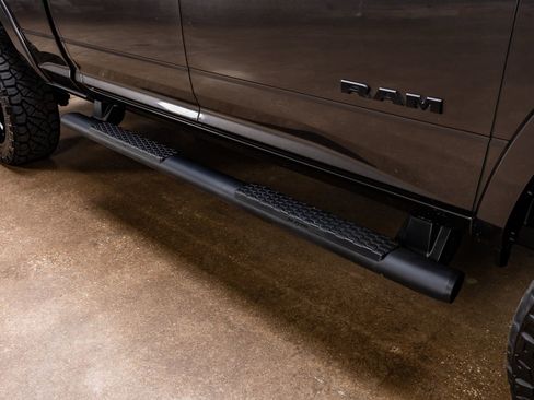 Used 2019 RAM 2500 Laramie w/ Night Edition AWD/4WD image 12