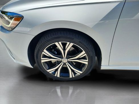 Used 2022 Volkswagen Passat 2.0T SE image 23