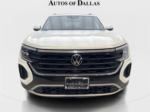 Used 2025 Volkswagen Atlas Cross Sport SE AWD/4WD image 3