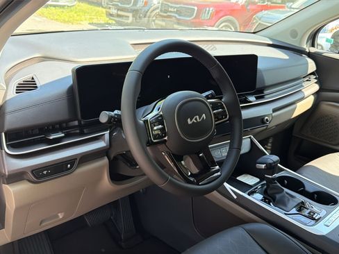 New 2026 Kia Carnival EX FWD image 20