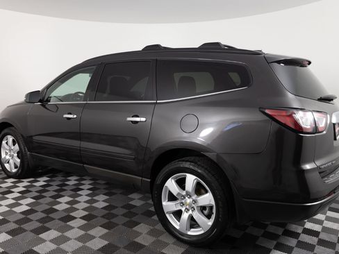Used 2017 Chevrolet Traverse LT w/ True North Edition AWD/4WD image 4