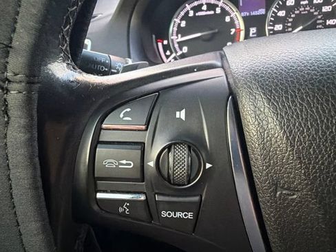 Used 2016 Acura TLX FWD image 21