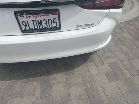 Used 2024 Lexus ES 350 w/ Accessory Package (Z2) image 4