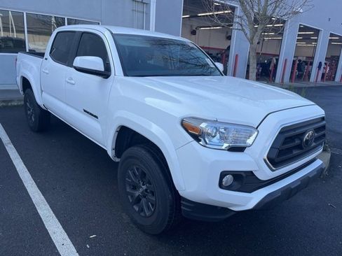 Used 2023 Toyota Tacoma SR5 w/ Black Out Package (TMS) image 3