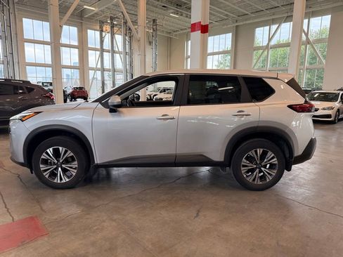 Used 2023 Nissan Rogue SV AWD/4WD image 6