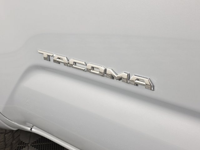 Used 2020 Toyota Tacoma TRD Sport w/ Advanced Technology Package AWD/4WD image 11