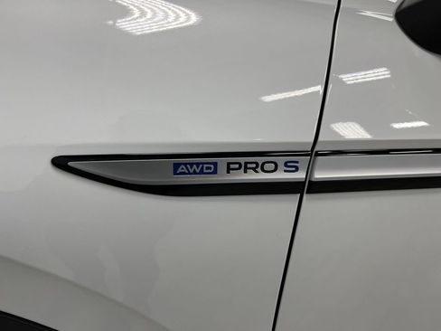 Used 2021 Volkswagen ID.4 Pro S w/ Gradient Package image 35