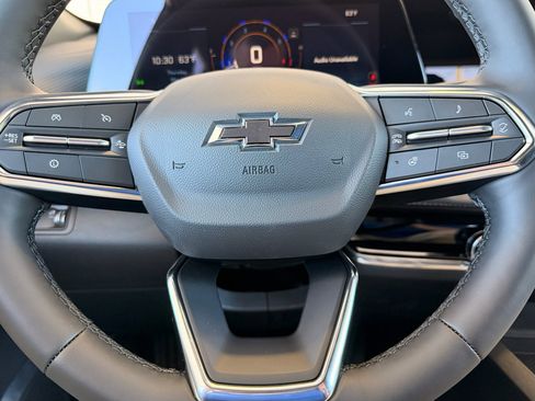 New 2026 Chevrolet Equinox LT w/ Midnight Edition FWD image 9
