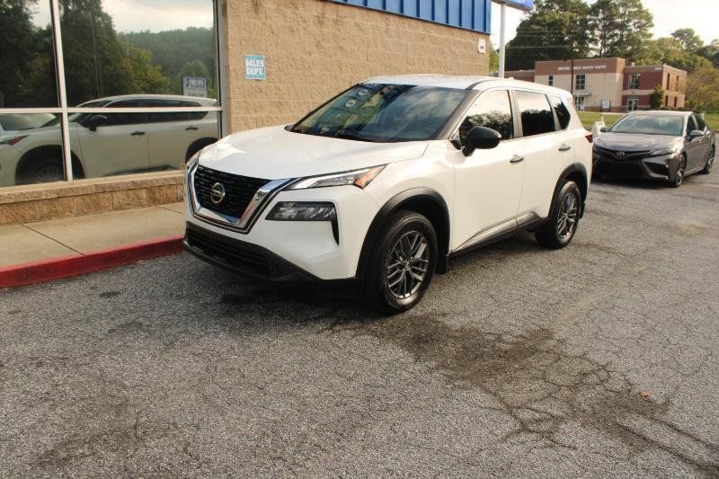 Used 2021 Nissan Rogue S FWD image 3