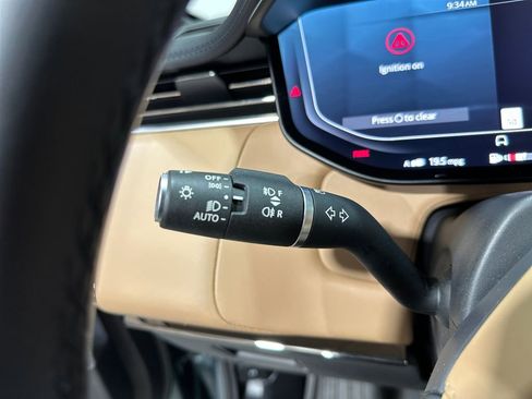 Used 2024 Land Rover Range Rover Sport SE image 20