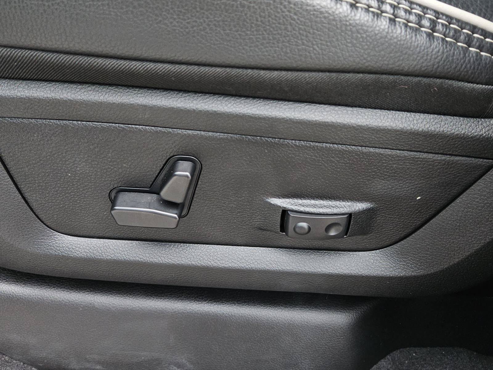 Used 2026 RAM 2500 Laramie AWD/4WD image 29