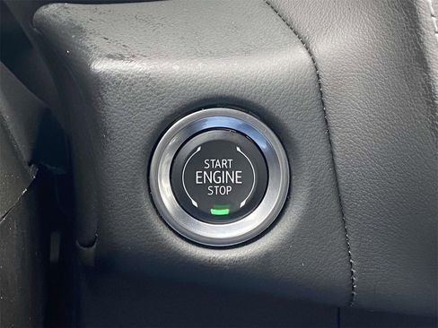 Used 2024 Chevrolet Tahoe LT w/ Luxury Package image 24