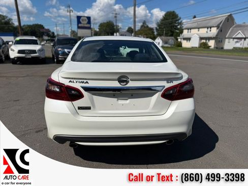 Used 2018 Nissan Altima 2.5 SR FWD image 3