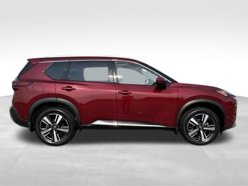 Used 2023 Nissan Rogue Platinum AWD/4WD image 21