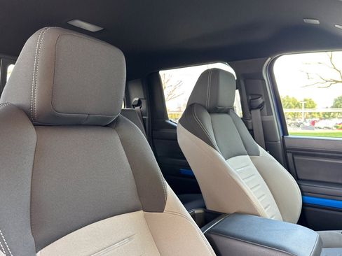 New 2025 Toyota Tacoma TRD Sport image 19