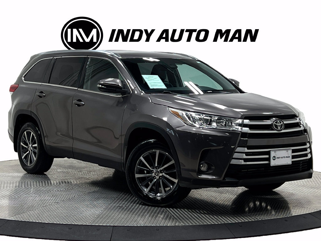 Used 2019 Toyota Highlander XLE AWD/4WD image 2