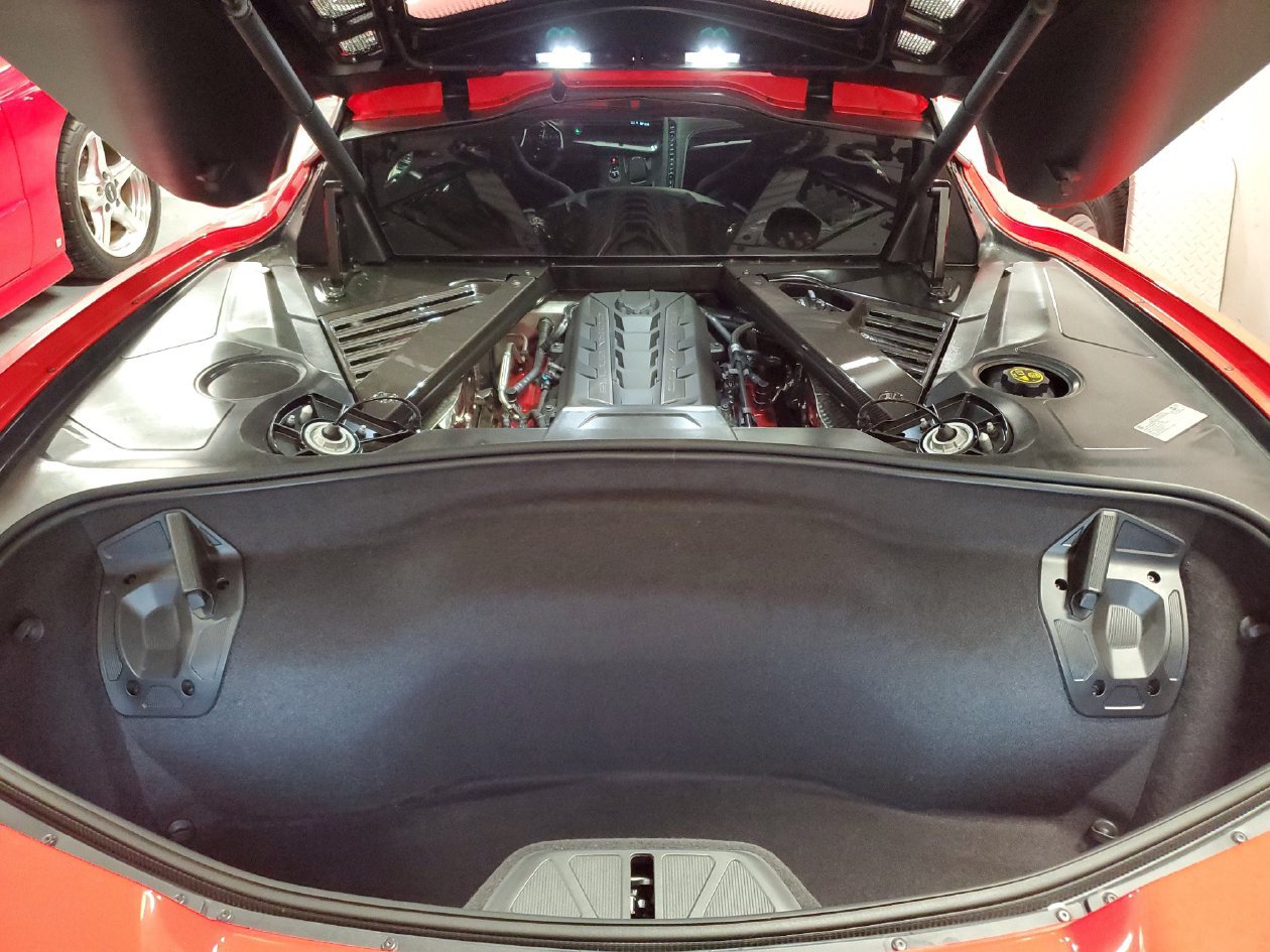Used 2020 Chevrolet Corvette Stingray Preferred Cpe w/ 2LT Preferred Equipment Group RWD image 8