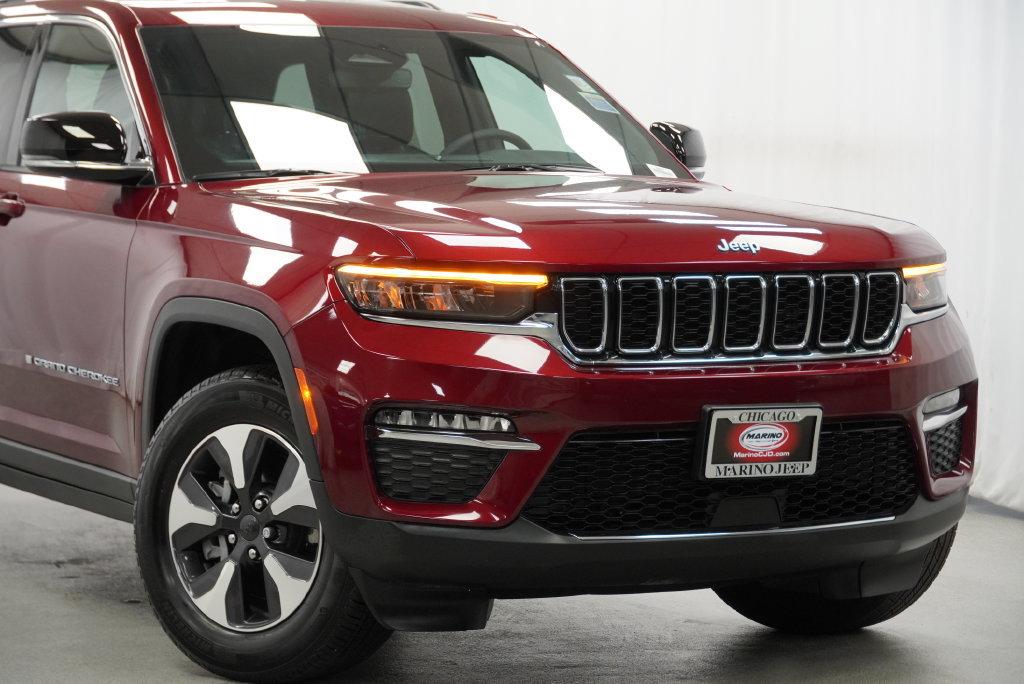 Used 2024 Jeep Grand Cherokee Limited 4xe AWD/4WD image 8